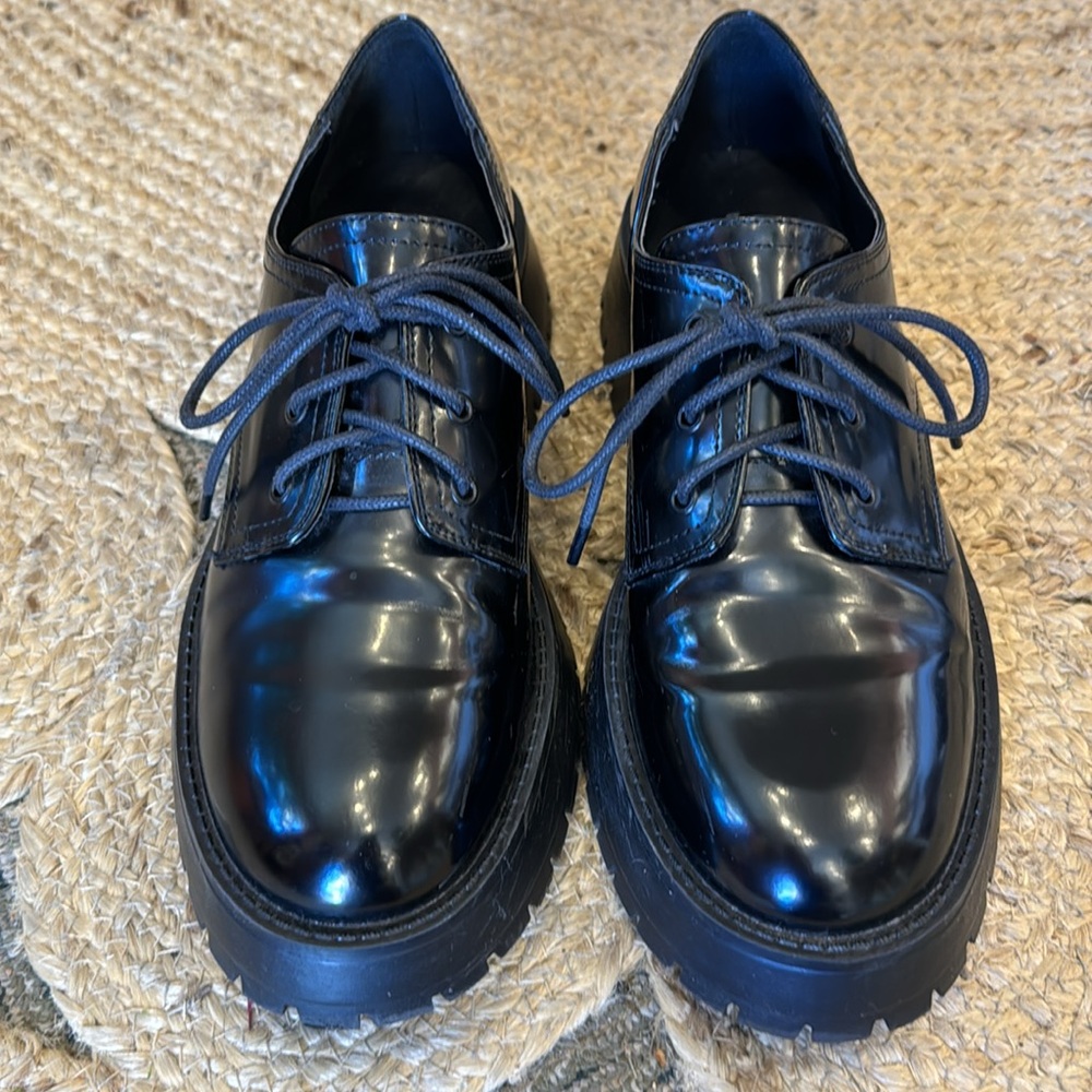 Madden Girl Hinge Lug Sole Oxfords